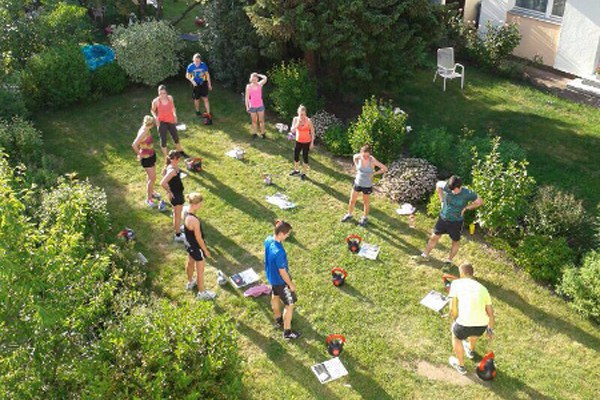 18:00 Uhr Bootcamp